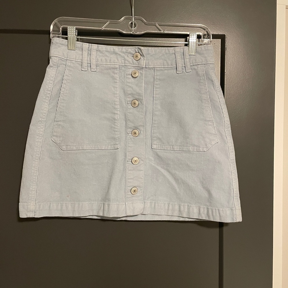 Amereican Eagle skirt …gently worn twice! Powder blue,size 2